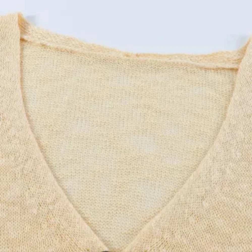 🍁New Apricot Loose Lightweight V Neck Buttoned Sheer Knit Cardigan - Picture 8 of 17